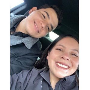 Meet your Posher, Ayde